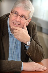 Eerste hoogleraar Geneesmiddelenbewaking en Geneesmiddelveiligheid in Groningen benoemd: Prof.dr. Cees A.C. van Grootheest.