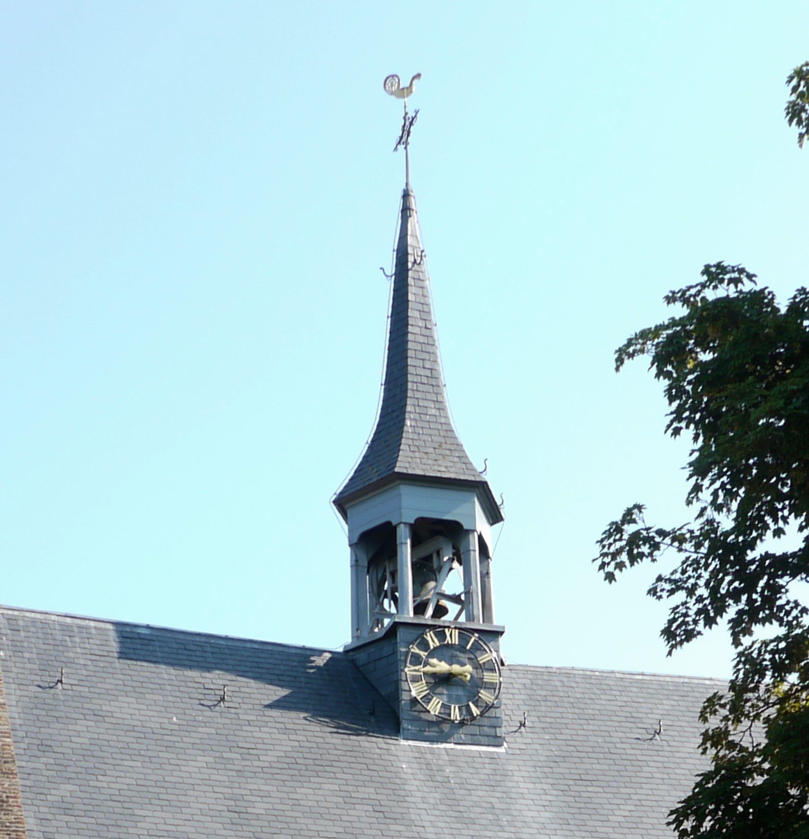 WE LUIDEN SAMEN MET ANDERE KERKEN DE NOODKLOK!