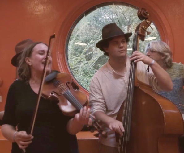 Muziek op Zondag met volbloedmuzikanten Kees en Janneke: 20|09, 10:30